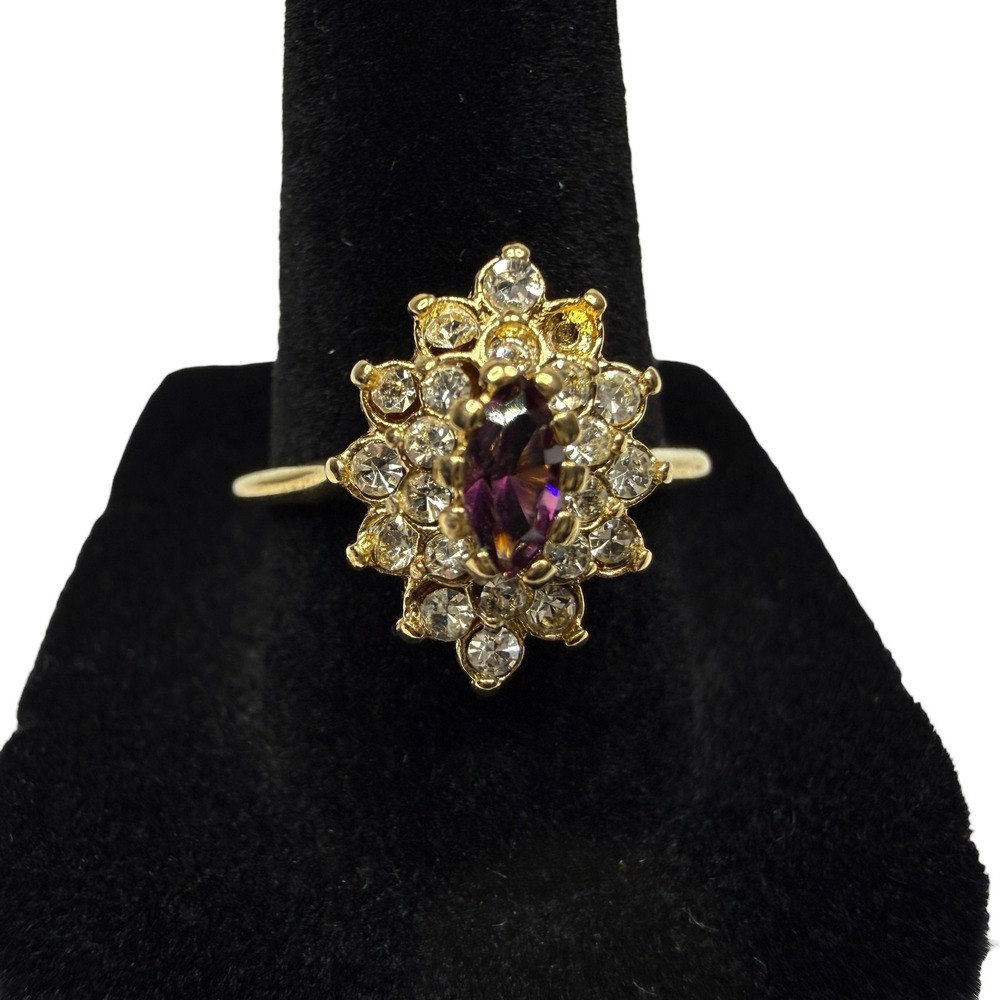18K GE Gold Electroplated Purple Oval Gem Halo Cluster Rhinestones Ring Size 7.5